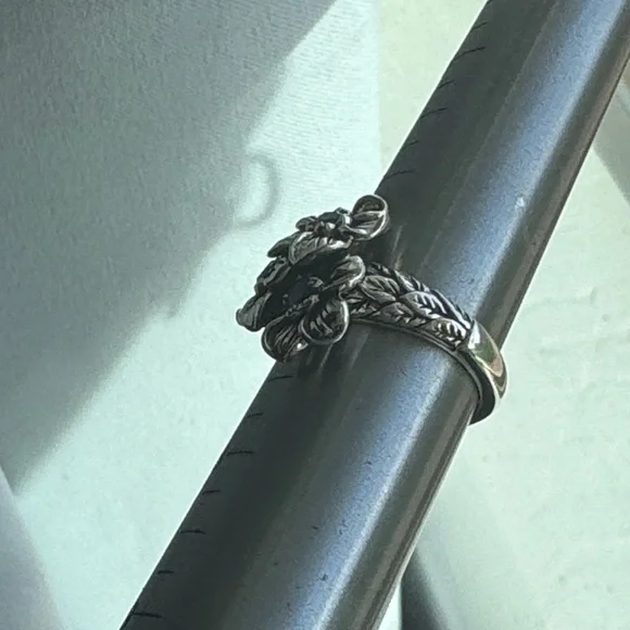 🔥SALE JAI John Hardy Sterling Silver Ring Size 7 with 3 Blue Topaz Gemstones - Picture 4 of 9